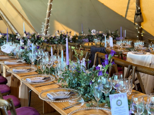 Relaxed,wedding flowers