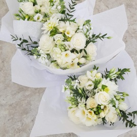 Bridesmaids bouquets 