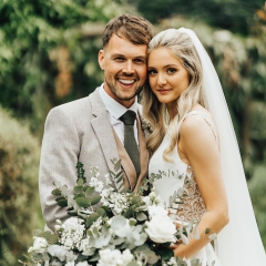 Natural brides bouquet 