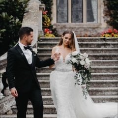 White wedding flowers