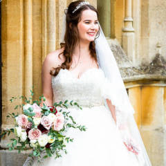 Timeless wedding flowers