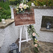 Fresh wedding flowers for table plan